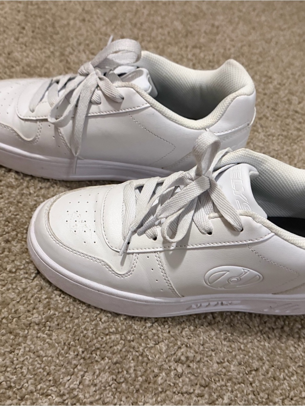 Heelys Kids White Low-Top Skate Sneakers